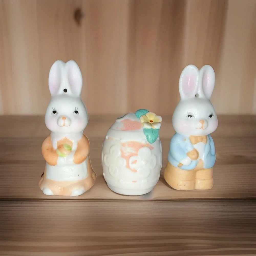 SET of 3 Vtg  ENESCO Bunny Rabbit FIGURINES And Egg Ceramic Bisque‎ Small Easter